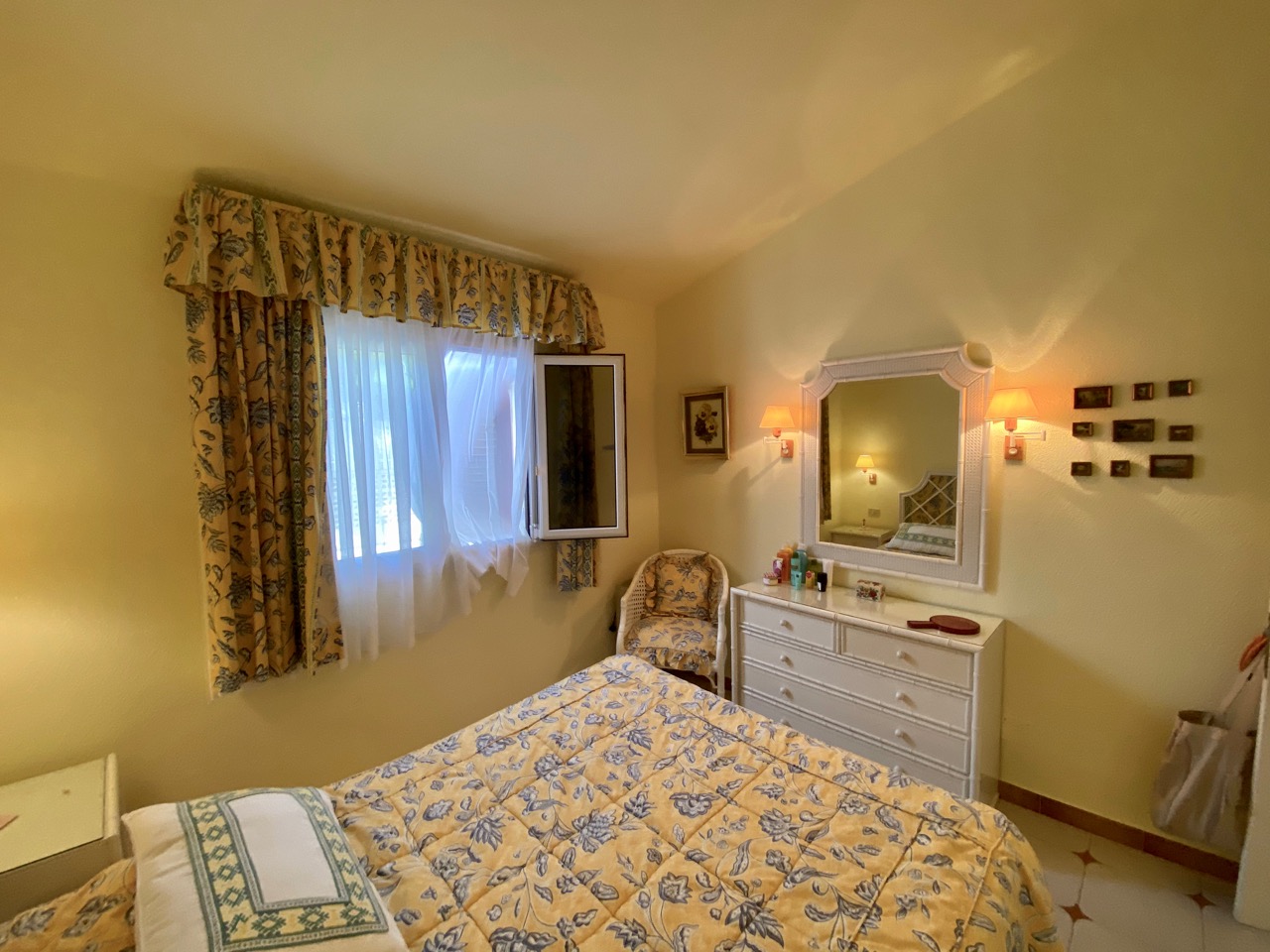 Bungalow mit 2 Schlafzimmern und grossem privatem Garten